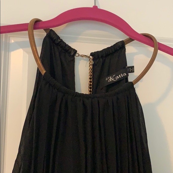 Black Pleated Maxi Dress - Picture 4 of 5